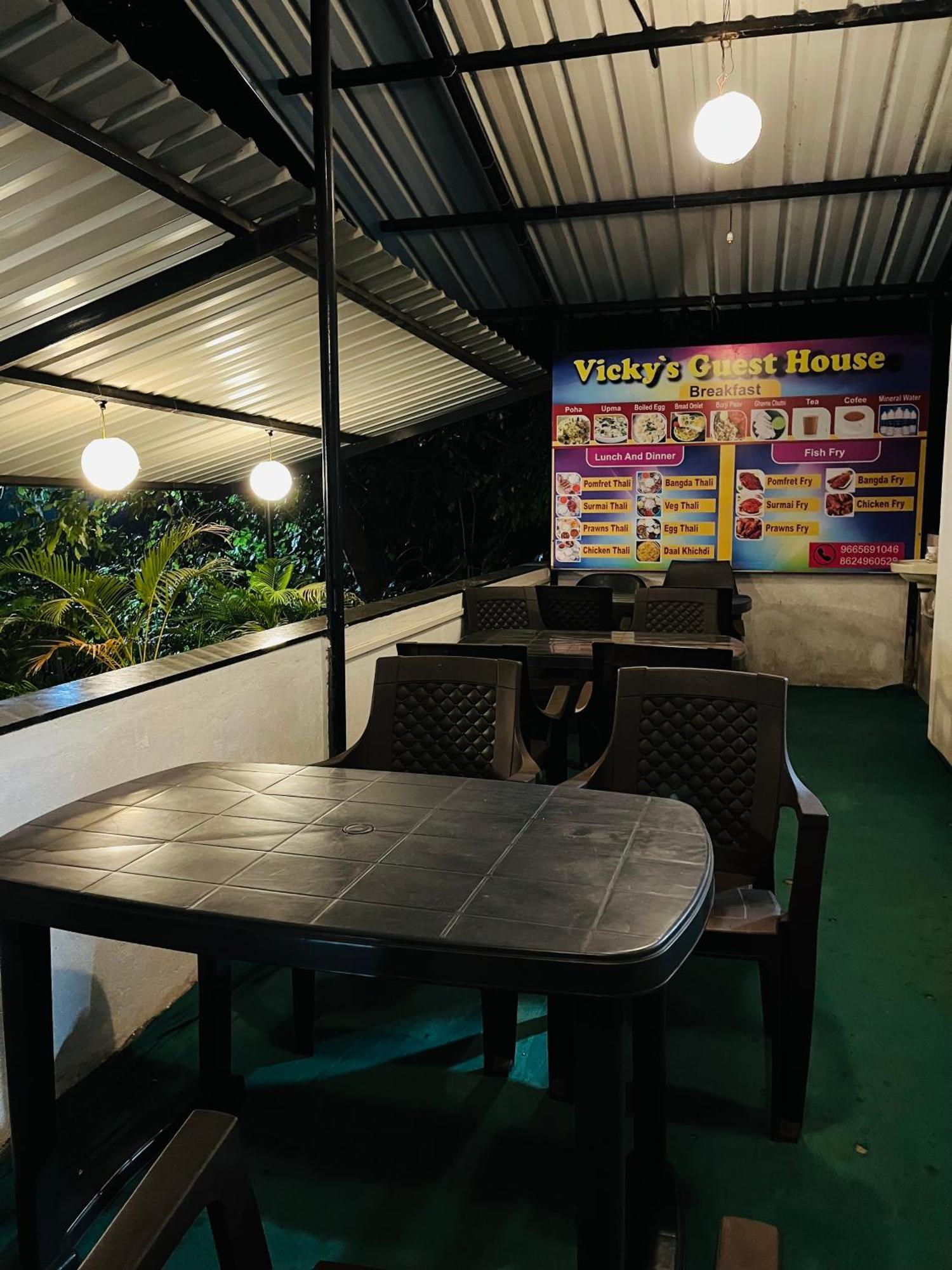 Vickys Guest House Malvan Exterior photo